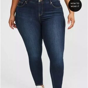 Torrid Dark Blue skinny  Jeans